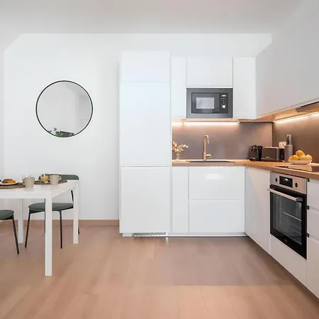 Cozy Plein Centre, Proche Gare/plage * マントン