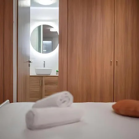 Cozy Plein Centre, Proche Gare/plage * Menton