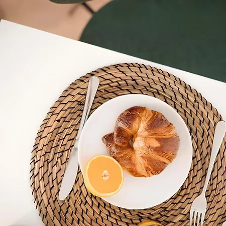 Cozy Plein Centre, Proche Gare/plage דירה מנטון