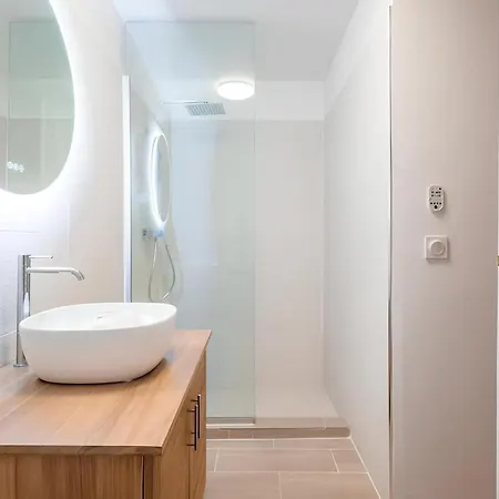 Apartmán Cozy Plein Centre, Proche Gare/plage *