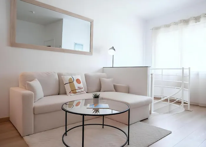 Cozy Plein Centre, Proche Gare/plage شقة مينتون