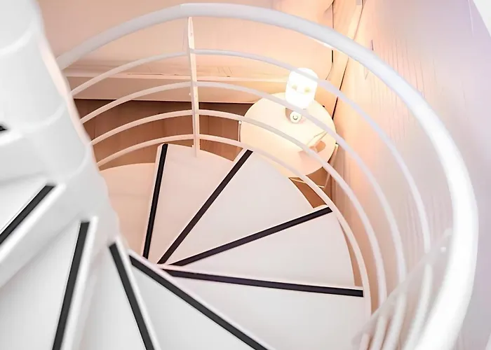 Cozy Plein Centre, Proche Gare/plage مينتون